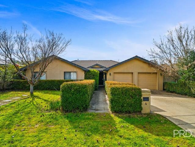 4 Yeomans Place, Kooringal NSW 2650