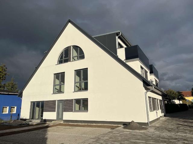 4 Zi, EG Whg, Neubau, Erstbezug, Gartenanteil, Stellplatz, Zentral gelegen
