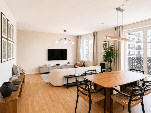4 Zi Luxuswohnung mit 2 Balkonen nahe Spree & Uber Arena