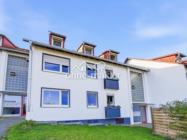 4 Zi. Wohnung, 2 Garagen + 2 Stellplätze
