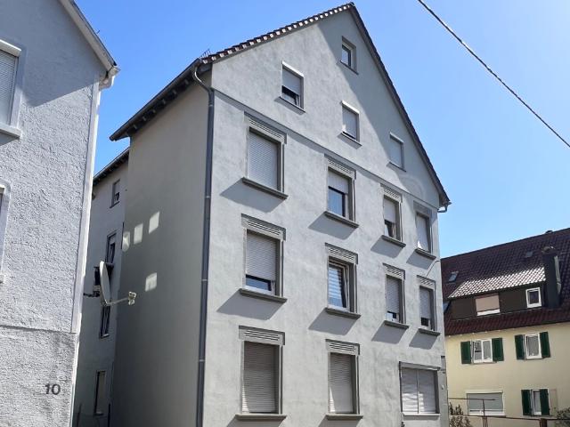 4 Zi. Wohnung in Stuttgart Untertürkheim – hell, großzügig & mit viel Potenzial