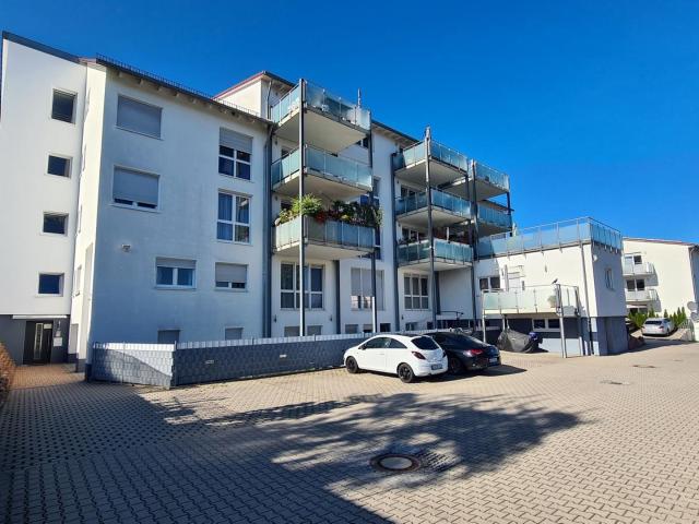 4 Zi Wohnung Wohnen wie im Urlaub im Privatpark Römerweg