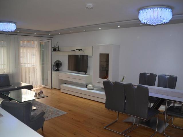4 Zi. | 95 m² | Loggia & Stellplatz | Neu Ulm | Privat