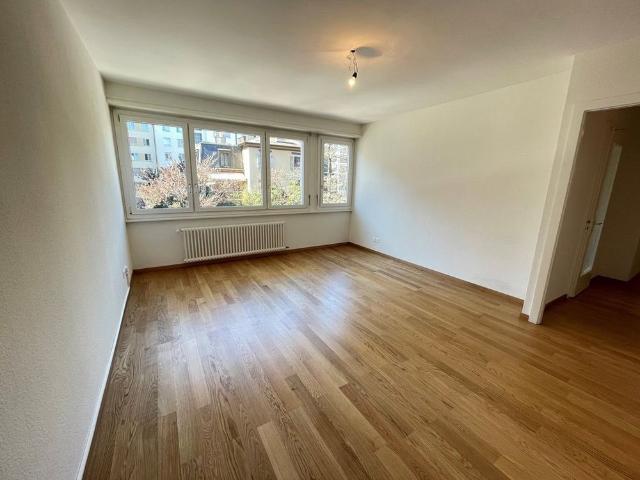 4 Zimmer, 64 m², 1. Stock