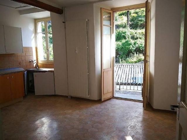 4 Zimmer, 70 m², 2. Stock