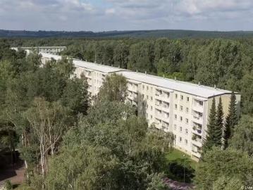 4 Zimmer 70 m² 380 € Kaltmiete Wohnungen in Hermsdorf