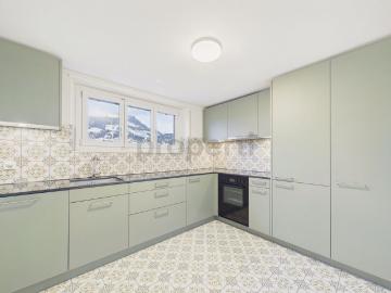 4 Zimmer, 77 m², 1. Stock