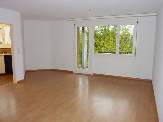 4 Zimmer, 77 m², 2. Stock