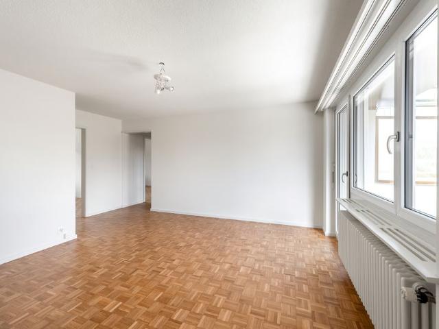4 Zimmer, 74 m², 2. Stock