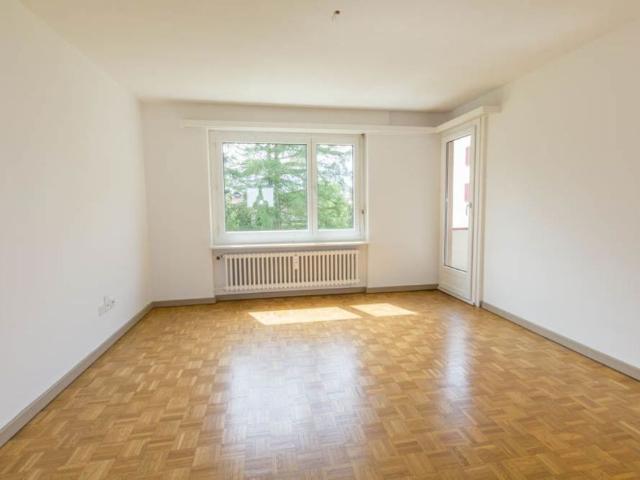4 Zimmer, 76 m², 2. Stock