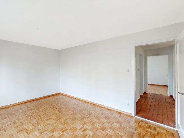 4 Zimmer, 83 m², 2. Stock