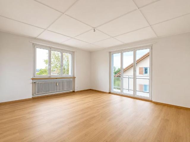 4 Zimmer, 80 m², 2. Stock