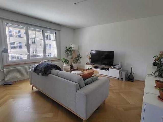 4 Zimmer, 81 m², 1. Stock