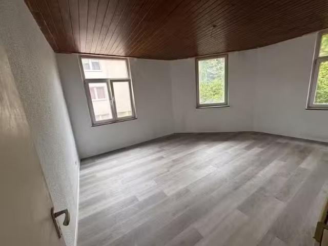 4 Zimmer 82 m² 973 € Kaltmiete Wohnungen in Pforzheim