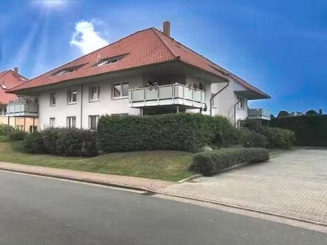 4 Zimmer 87 m² 740 € Kaltmiete Wohnungen in Biederitz