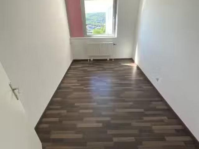 4 Zimmer 85 m² 473 € Kaltmiete Wohnungen in Kreuztal