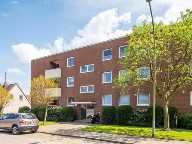 4 Zimmer 86 m² 699 € Kaltmiete Wohnungen in Bremerhaven