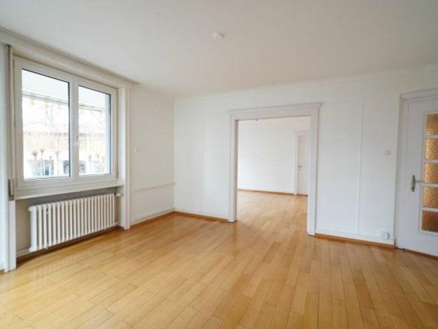 4 Zimmer, 93 m², 1. Stock