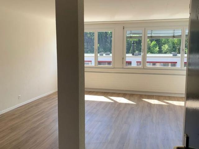 4 Zimmer, 90 m², 1. Stock