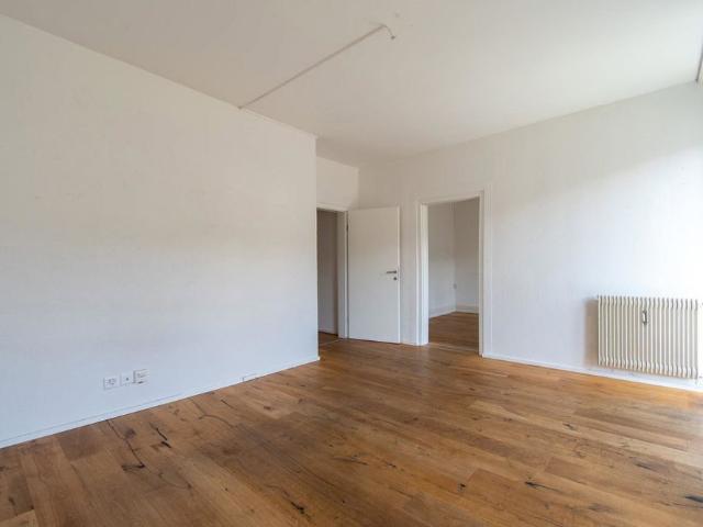 4 Zimmer, 90 m², 1. Stock
