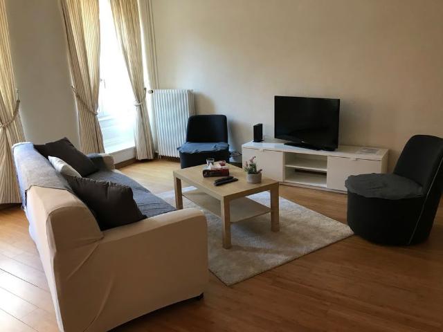 4 Zimmer, 90 m², 2. Stock