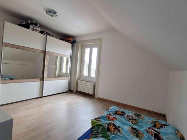 4 Zimmer, 90 m², 2. Stock