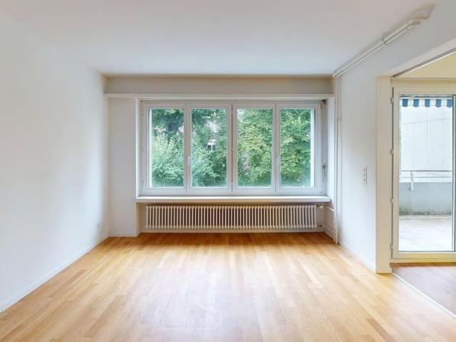 4 Zimmer, 90 m², 2. Stock