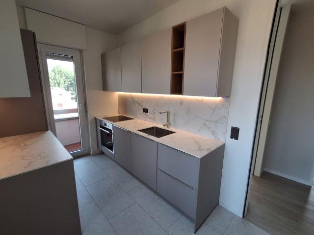 4 Zimmer, 90 m², 5. Stock