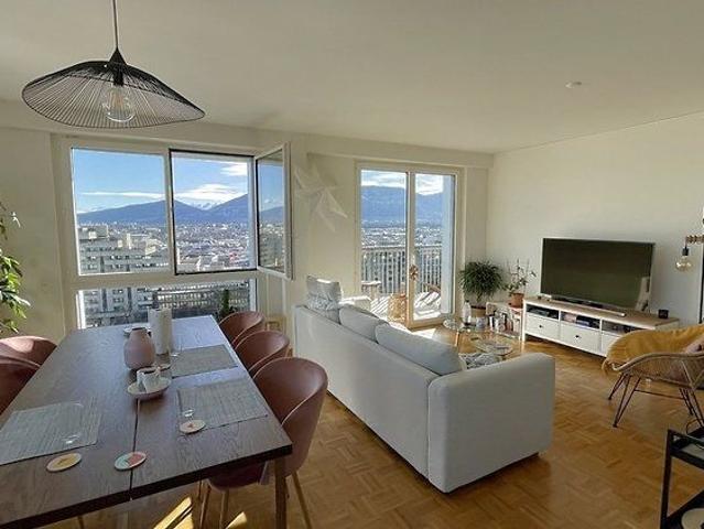 4 Zimmer, 90 m², 8. Stock