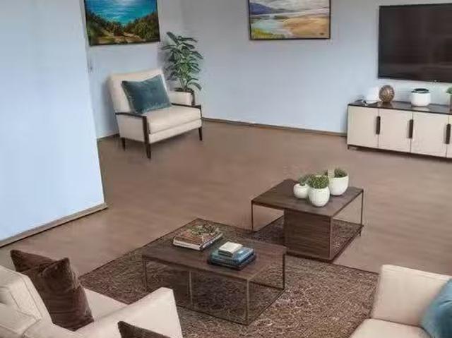 4 Zimmer 91 m² 580 € Kaltmiete Wohnungen in Wegeleben