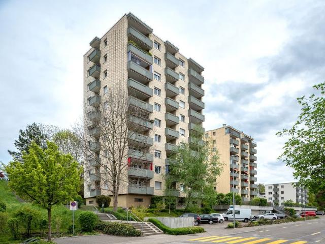 4 Zimmer, 94 m², 1. Stock