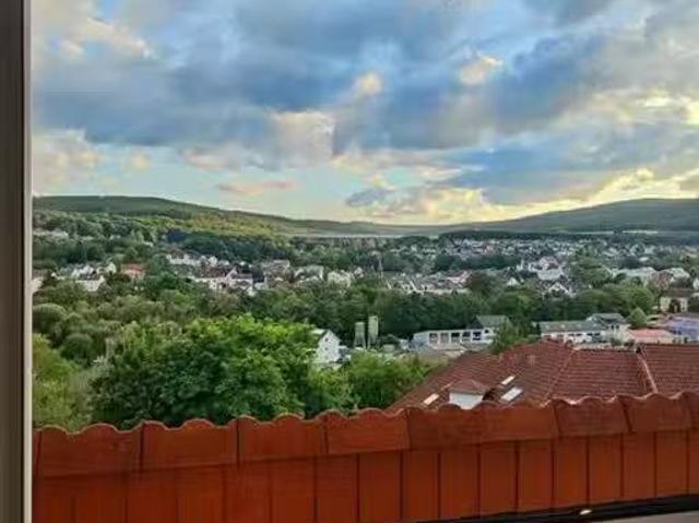 4 Zimmer 95 m² 1.000 € Kaltmiete Wohnungen in Niedernhausen