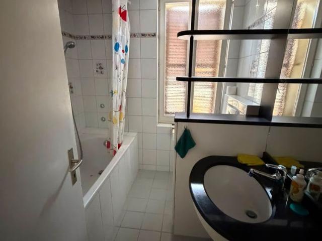 4 Zimmer, 95 m², 2. Stock