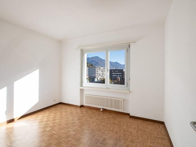 4 Zimmer, 96 m², 2. Stock