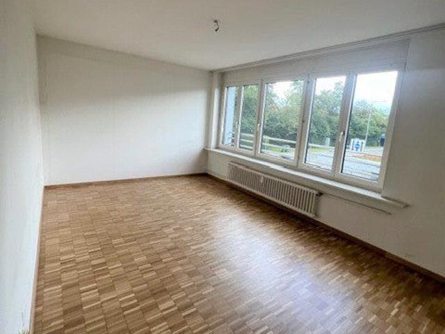 4 Zimmer, 96 m², 2. Stock