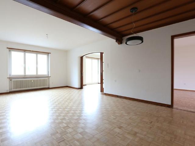 4 Zimmer, 98 m², 1. Stock