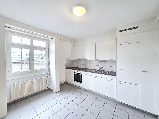 4 Zimmer, 98 m², 4. Stock