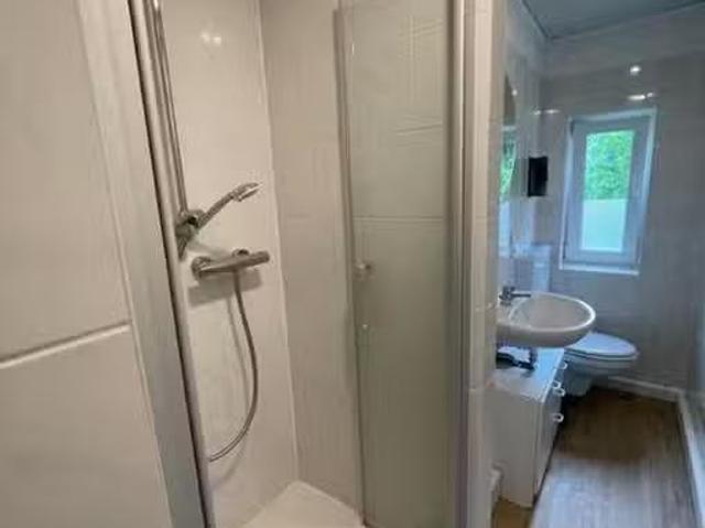 4 Zimmer 98 m² 990 € Kaltmiete Wohnungen in Dresden
