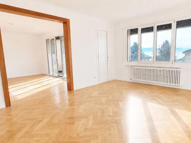 4 Zimmer, 100 m², 1. Stock