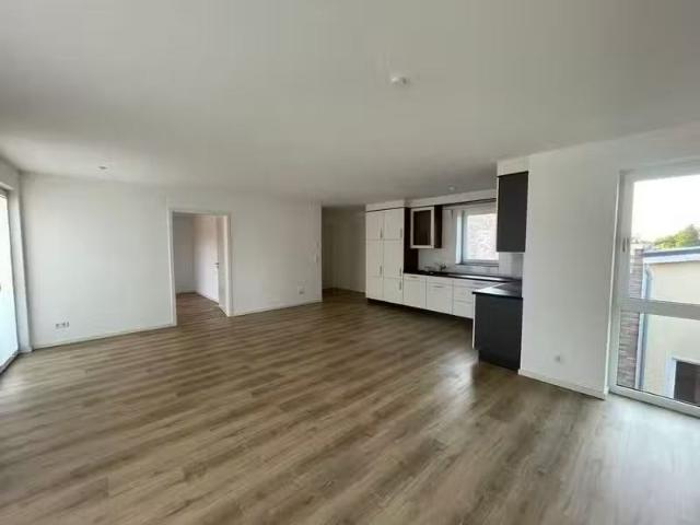 4 Zimmer 102 m² 1.385 € Kaltmiete Wohnungen in Kaltenkirc.