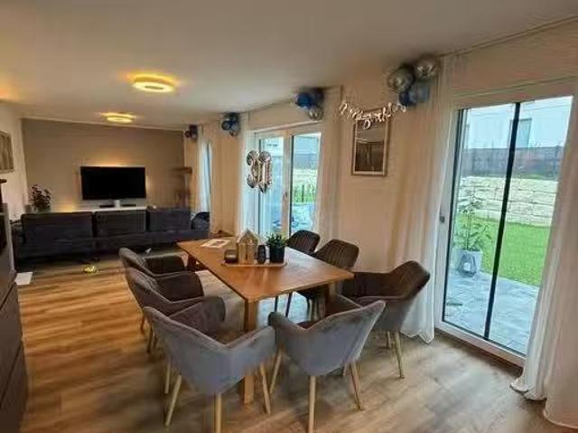 4 Zimmer 103 m² 1.390 € Kaltmiete Wohnungen in Heldenstein