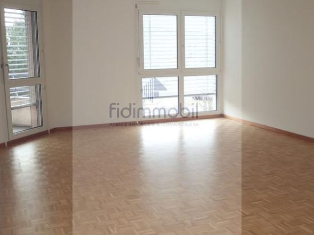 4 Zimmer, 103 m², 2. Stock