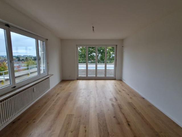 4 Zimmer, 104 m², 6. Stock