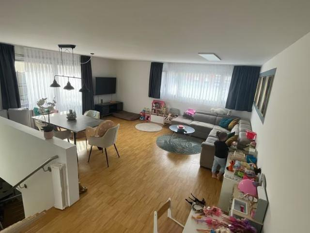 4 Zimmer, 105 m²
