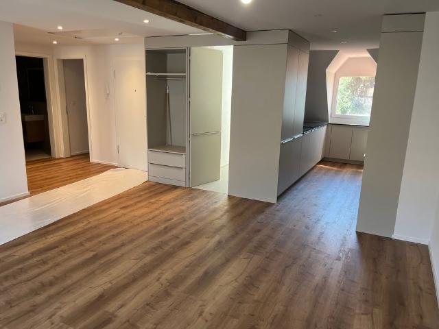 4 Zimmer, 105 m², 1. Stock