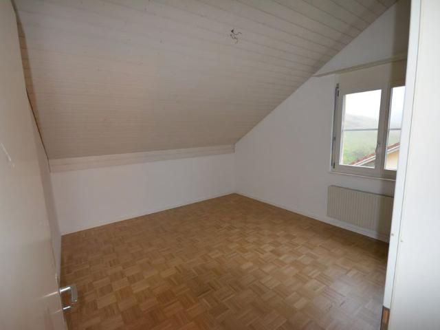 4 Zimmer, 110 m², 2. Stock