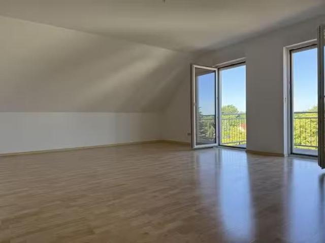 4 Zimmer 111 m² 1.277 € Kaltmiete Wohnungen in Ludwigsfelde