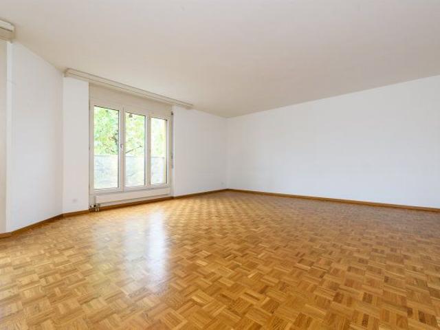 4 Zimmer, 114 m², 1. Stock