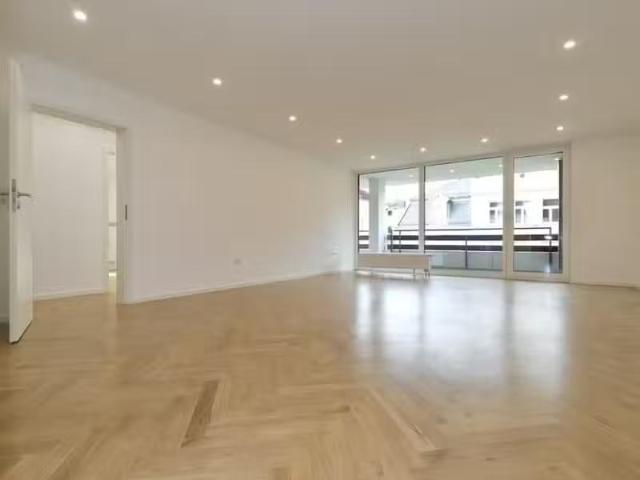 4 Zimmer 115 m² 1.800 € Kaltmiete Wohnungen in Augsburg