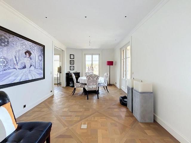4 Zimmer, 115 m², 2. Stock